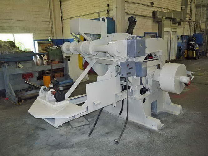 20,000 Lb CMP Uncoiler, 13.5 to 16.5 ID, 50 OD, 29.5 Width