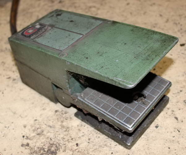 3/8 x 8' LODGE & SHIPLEY Power Squaring Shear, 36 Back Gauge, 8' Sq Arm, 10 HP