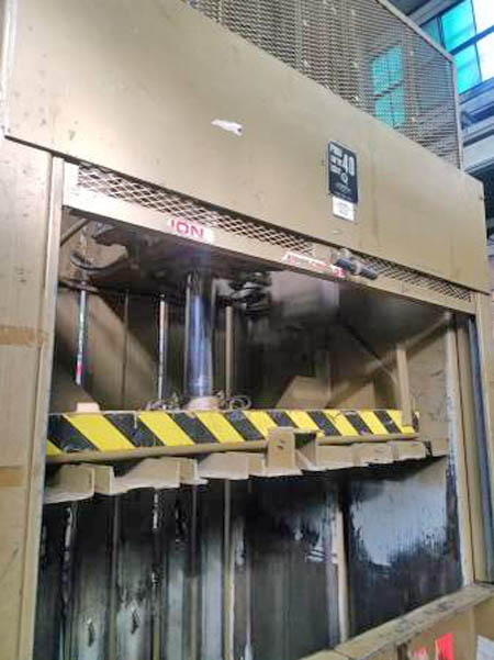 54 x 42 x 40 Bale PIQUA Baler, 55 x 24 Window, 58 Stroke