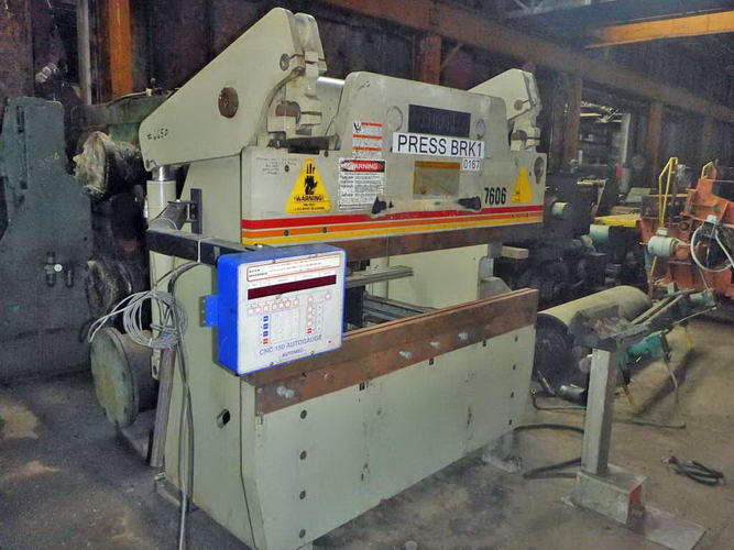 60 Ton ACCURPRESS Hydaulic Press Brake, 72 OA Bed, Automec CNC 150 Autogauge