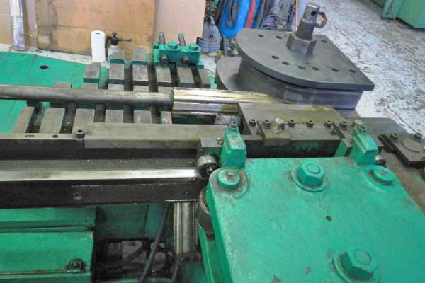 6 PINES MODEL 4 HORIZONTAL HYDRAULIC TUBE BENDER