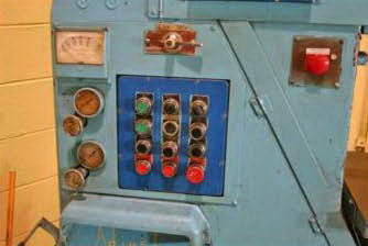 1 x 209 TANNEWITZ 3600MH Vertical Band Saw, 32 x 41 Table, 7-1/2 HP