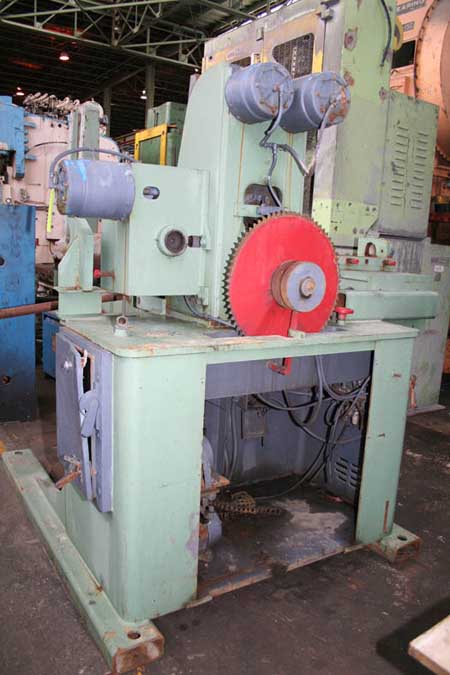 4,000 LB. RMG POWERED PAY-OFF W/STRAIGHTENING & FEED ROLLS