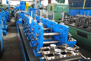 2-1/2 x .095 YODER Model M2 Tube Mill, Right-to-Left