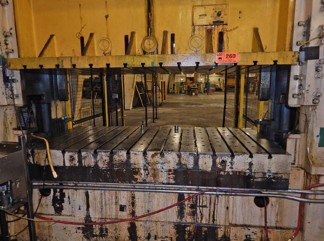 250 Ton BROWN BOGGS Straight Side Press, 8 Str, 32.5 SH, 96 x 48 Bed