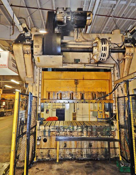 250 Ton BROWN BOGGS Straight Side Press, 8 Str, 32.5 SH, 96 x 48 Bed