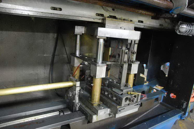 .134 x 2 BETARAM Flying Shear, AMS XL 200 Length Control System