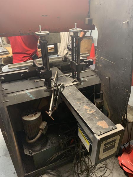 35 Ton AMADA Hydraulic Press Brake, 47.3 Bed/Ram, 40.2 Bet Hsgs, 3.94 Str