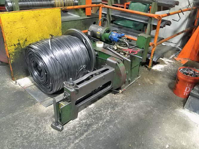 36 x 4.50 x 15,000 Lb YODER Slitting Line