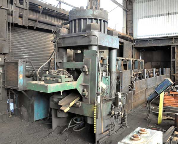 1000 TON AMD MODEL #1000-3030 HYDRAULIC BILLET BAR SHEAR