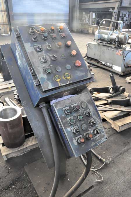 1000 TON AMD MODEL #1000-3030 HYDRAULIC BILLET BAR SHEAR