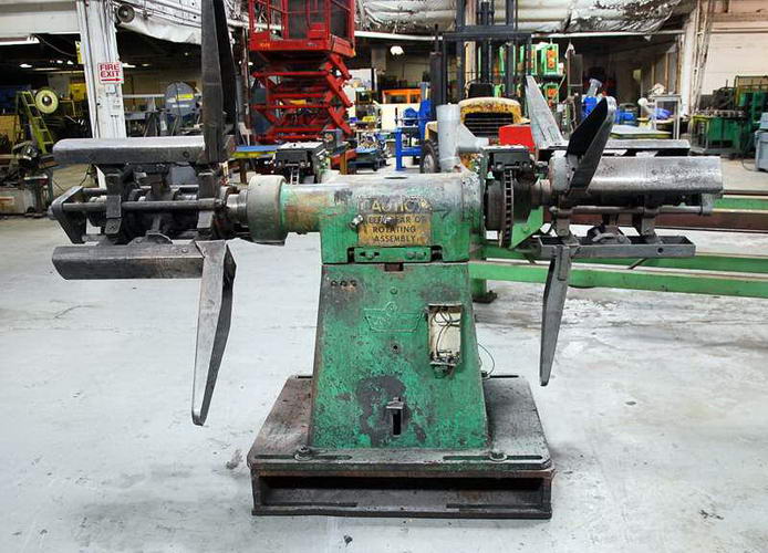 5,000 Lb COOPER WEYMOUTH Double End Uncoiler, 18 to 22 ID, 60 OD, 18 Width