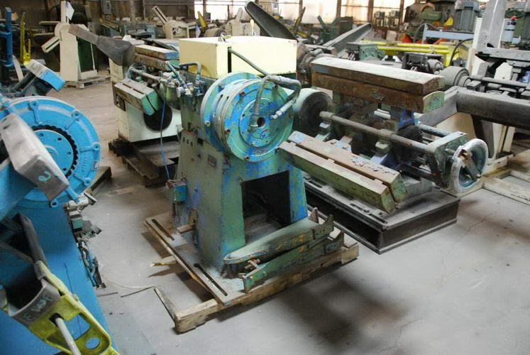 5,000 Lb COOPER WEYMOUTH Double End Uncoiler, 14 to 18 ID, 60 OD, 18 Width