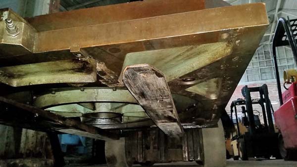 48 x 48 GIDDINGS & LEWIS AIR LIFT ROTARY TABLE