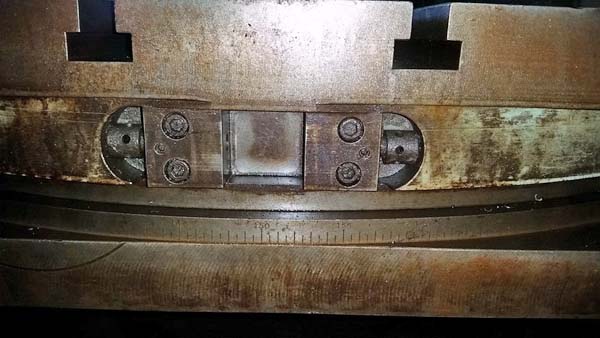 48 x 48 GIDDINGS & LEWIS AIR LIFT ROTARY TABLE