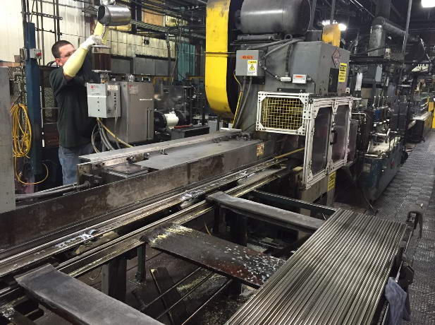 2-1/2 ALPHA Flying Cut-Off, Single Cut Welded