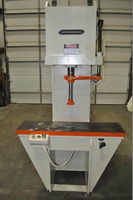 12 Ton GREENERD Hydraulic Press, 12 Str, 24 Dylt, 48 x 12 Bed, 10 HP