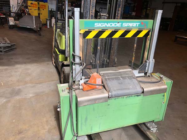 SIGNODE Spirit Strapping Machine