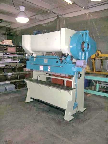 14 Ga x 72 CHICAGO D & K Press Brake, 2 Str, 3 Adj, 12 Opening, New PLC