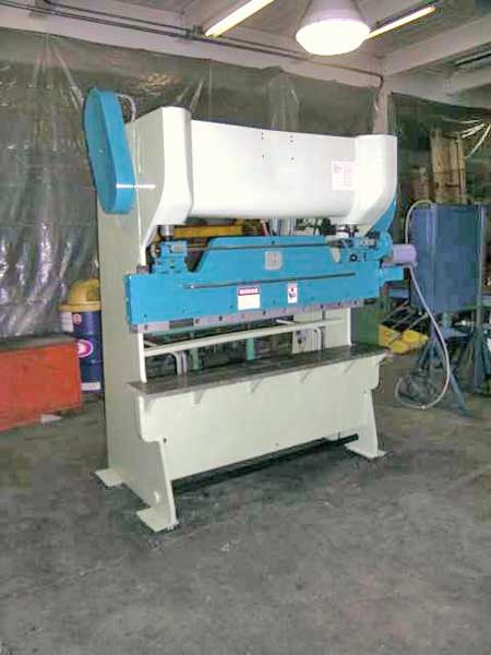 14 Ga x 72 CHICAGO D & K Press Brake, 2 Str, 3 Adj, 12 Opening, New PLC