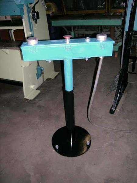 14 Ga x 72 CHICAGO D & K Press Brake, 2 Str, 3 Adj, 12 Opening, New PLC