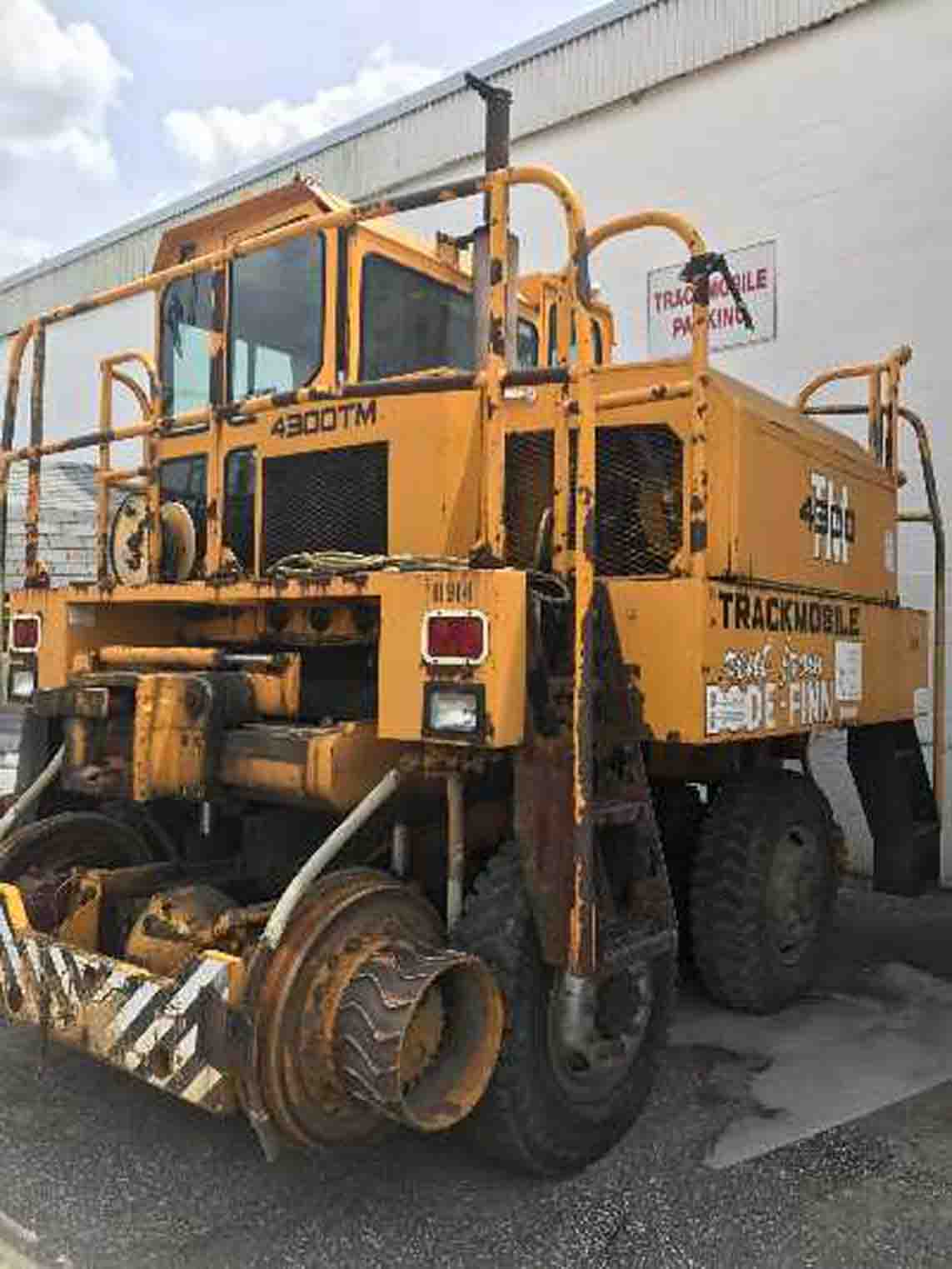 TRACKMOBILE 4300TM Car Puller, 28K Lbs (Sgl) and 38K Lbs (Dbl) Tractive Capacity