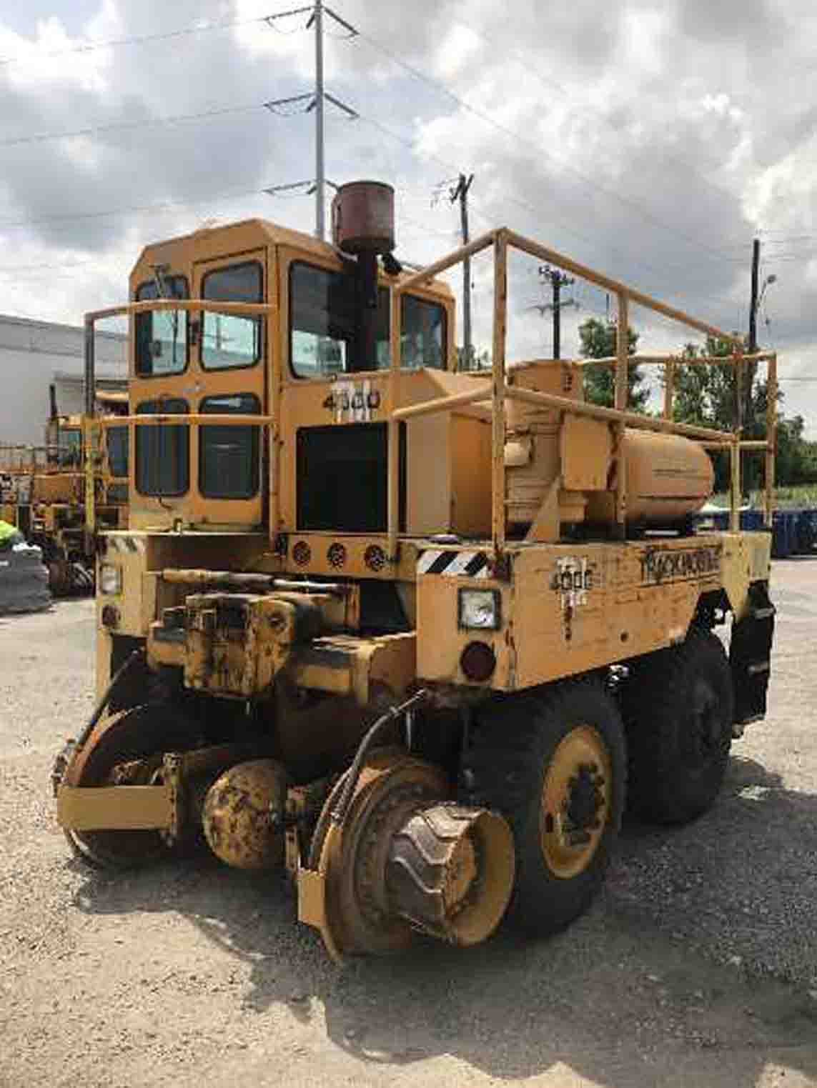 TRACKMOBILE 4000TM Car Puller, 25K Lbs (Sgl) and 40K Lbs (Dbl) Tractive Capacity