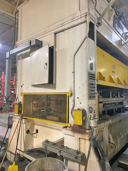 200 Ton EAGLE Hydraulic Press, 12 Str, 36 Dylt, 140 x 80 Bed, 65 HP