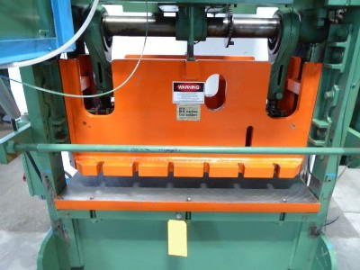 40 Ton ROUSSELLE SSDC Press, 2 Str, 6 SH, 3 Adj, 22 x 44 Bed, 3 HP