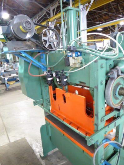 40 Ton ROUSSELLE SSDC Press, 2 Str, 6 SH, 3 Adj, 22 x 44 Bed, 3 HP