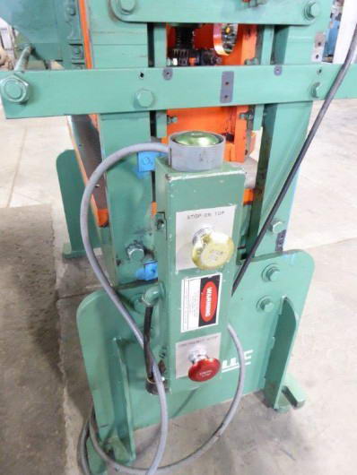 40 Ton ROUSSELLE SSDC Press, 2 Str, 6 SH, 3 Adj, 22 x 44 Bed, 3 HP