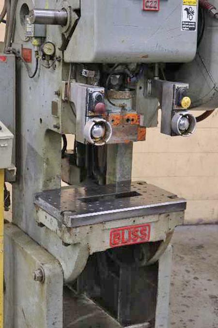 22 Ton BLISS OBI Press, 3 Str, 9-3/4 SH, 2-1/4 Adj, 23-1/2 x 14-1/2 Bed