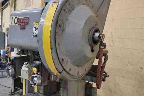 22 Ton BLISS OBI Press, 3 Str, 9-3/4 SH, 2-1/4 Adj, 23-1/2 x 14-1/2 Bed