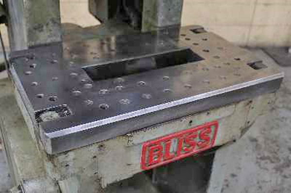 22 Ton BLISS OBI Press, 3 Str, 9-3/4 SH, 2-1/4 Adj, 23-1/2 x 14-1/2 Bed