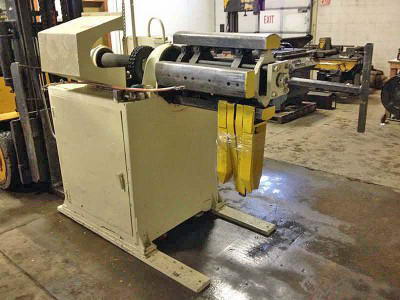 7,500 Lb ROWE Motorized Uncoiler, 17 to 20 ID, 27.5 Width, Loop Control Arm