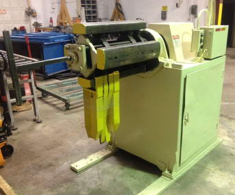 7,500 Lb ROWE Motorized Uncoiler, 17 to 20 ID, 27.5 Width, Loop Control Arm