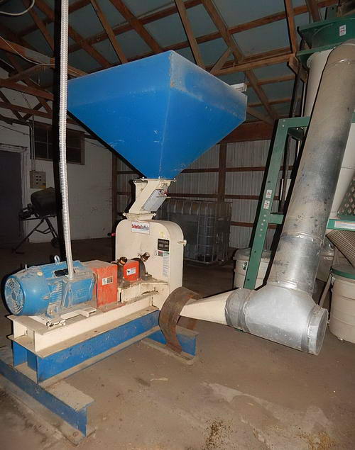 SCHUTTE BUFFALO Hammer Mill With Grizzly Cyclone Separator, (2) Barrels, 20 HP