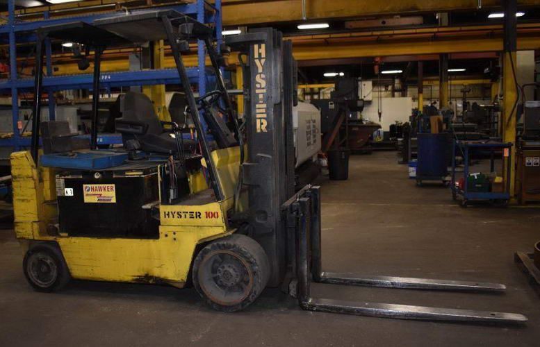 10,000 Lb HYSTER Electric Forklift, 162 Lift, Solid Tires, Side Shift
