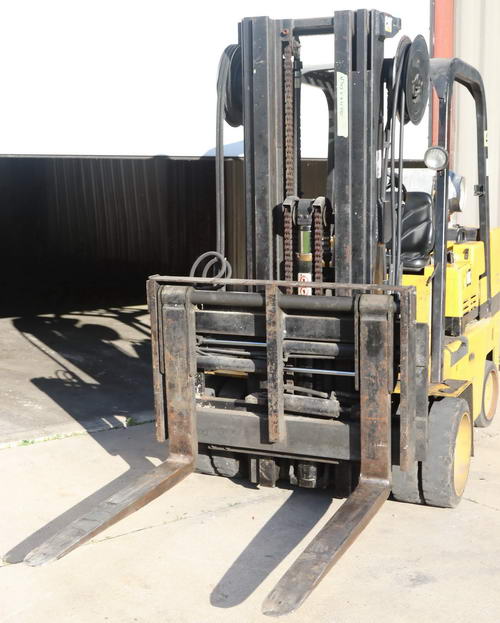 10,000 Lb CAT Forklift, 3-Stage Mast, 188 Lift, Side Shift, Propane LP Gas