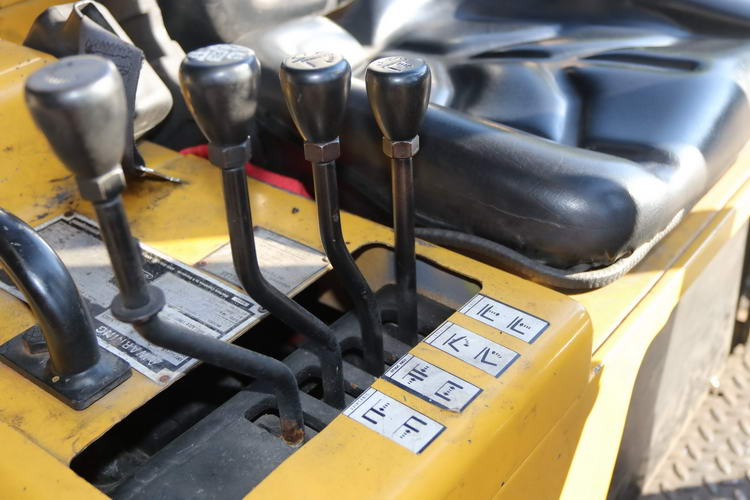 10,000 Lb CAT Forklift, 3-Stage Mast, 188 Lift, Side Shift, Propane LP Gas