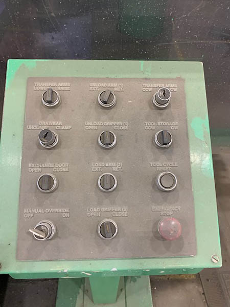 GRAY MODEL RM80 VERTICAL BORING MACHINE