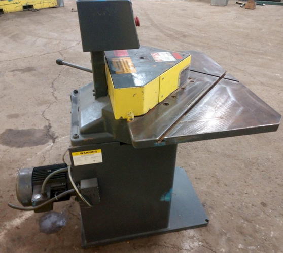 1/4 x 8-7/8 x 8-7/8 BOSCHERT Notcher, 90 Deg Cut, 35 W x 25 Table, 6.5 HP