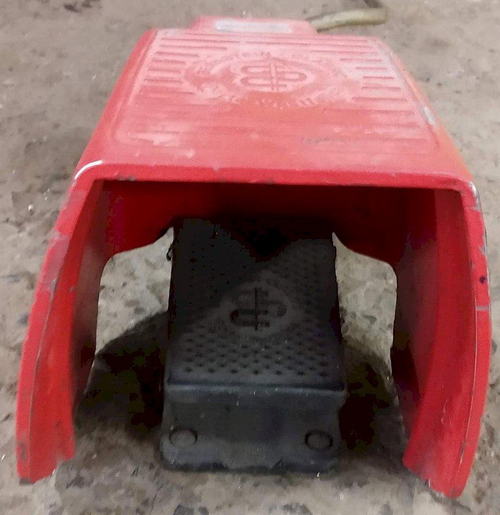 1/4 x 8-7/8 x 8-7/8 BOSCHERT Notcher, 90 Deg Cut, 35 W x 25 Table, 6.5 HP