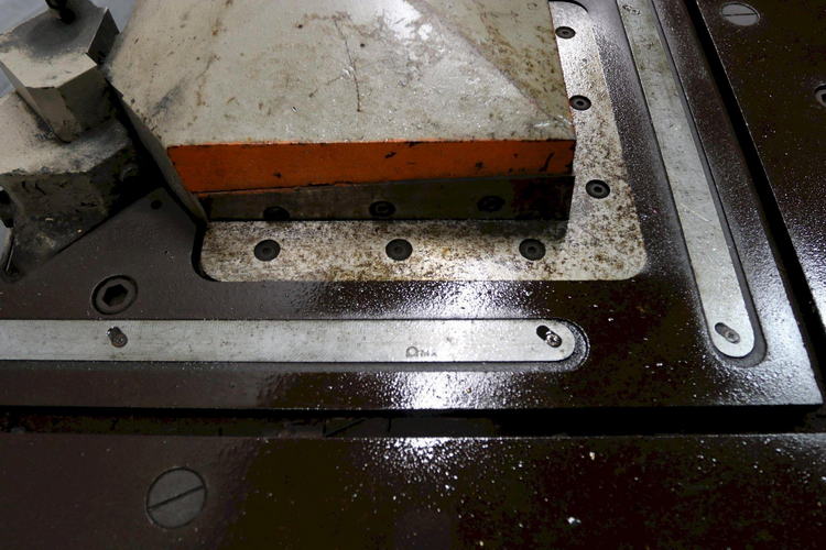 1/8 x 8-5/8 x 8-5/8 AMADA Notcher, 10 Ton, 36-1/2 Table Height, 3 HP