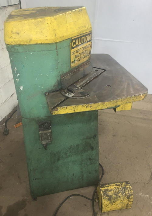 1/8 x 10 x 10 COMACA Notcher, 15 Ton, 33 x 27-1/2 Table, 45 SPM, 4 HP