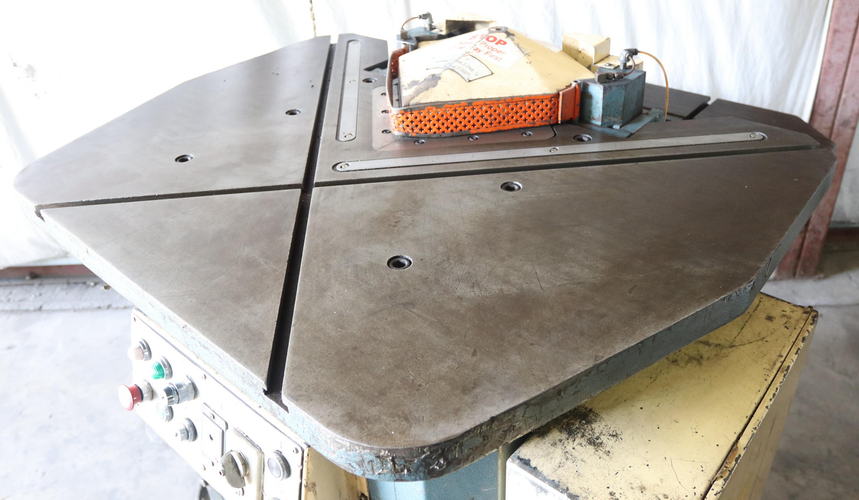 1/8 x 8-5/8 x 8-5/8 AMADA Dual Head Notcher & Coper, 10 Ton, 3 HP