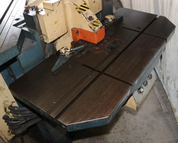 1/8 x 8-5/8 x 8-5/8 AMADA Dual Head Notcher & Coper, 10 Ton, 3 HP