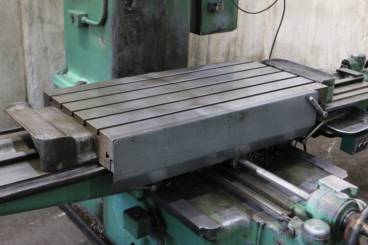 2A PRATT & WHITNEY Jig Borer, 44 x 22 Table, 6 to 30 Nose to Table, 10 HP