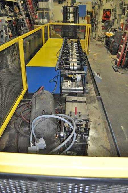 10-Stand CONTOUR MODEL 2000-SU-10-12 ROLL FORMER
