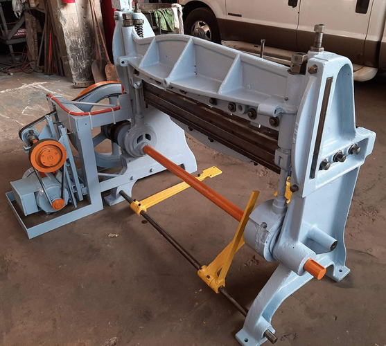 45 J. M. ROBINSON Light Gauge Power Shear, Foot Trip